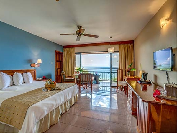 thierrydehove-Tobago-2014-48